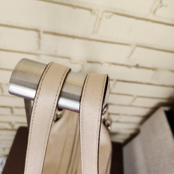 Euc Coach Alexadra Gold Leather Studded Shoulder Bag/Handbag - Picture 6 of 13